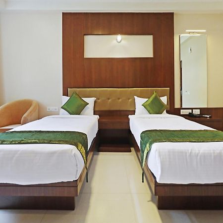 Treebo Akshaya Bull Temple Hotel บังกาลอร์ ภายนอก รูปภาพ