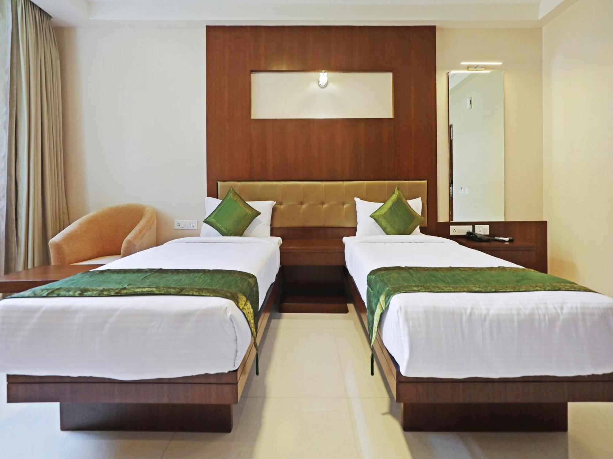 Treebo Akshaya Bull Temple Hotel บังกาลอร์ ภายนอก รูปภาพ