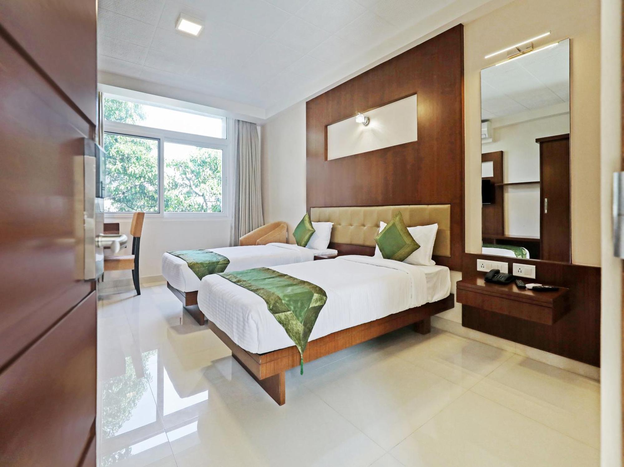 Treebo Akshaya Bull Temple Hotel บังกาลอร์ ภายนอก รูปภาพ