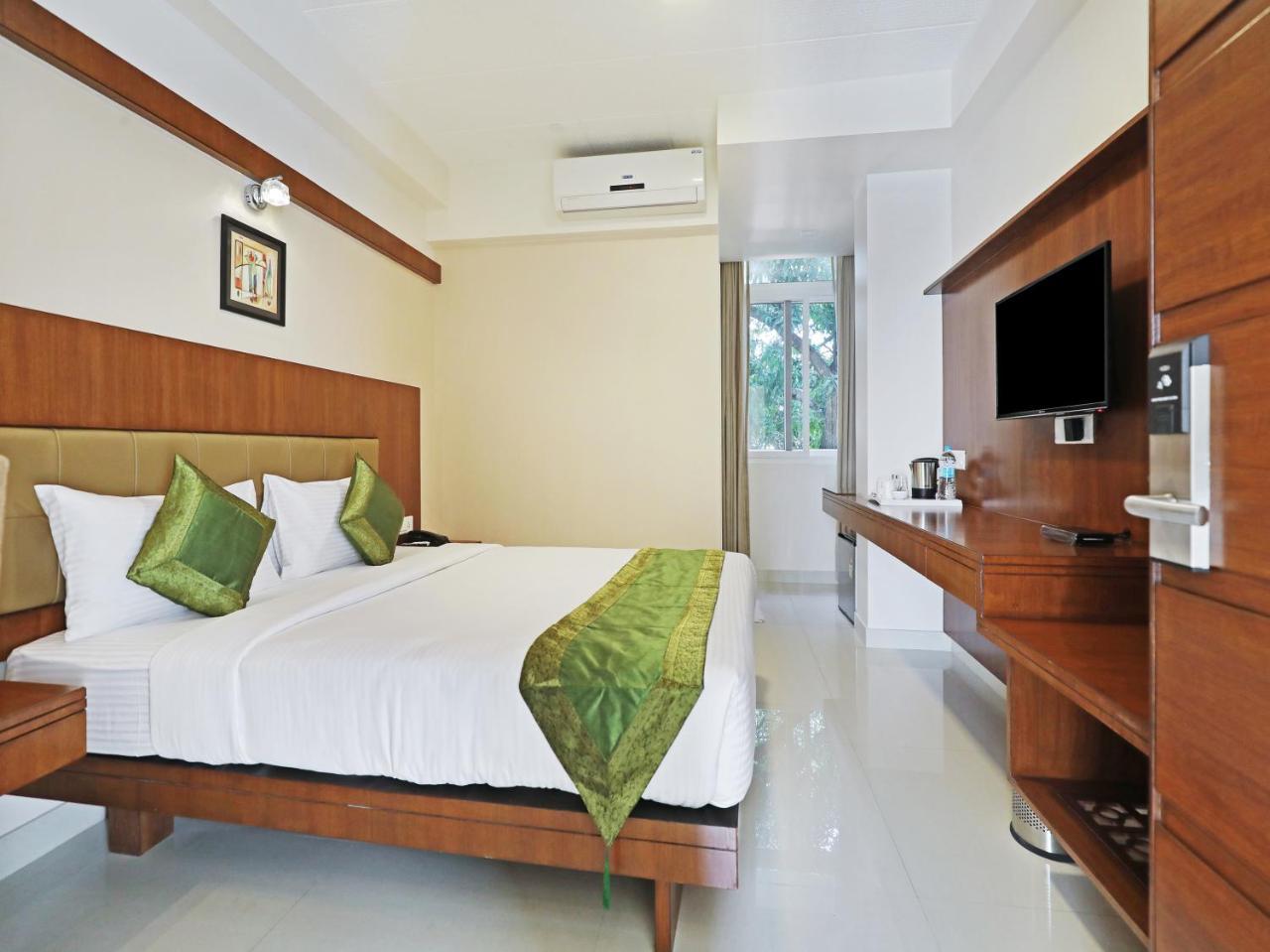 Treebo Akshaya Bull Temple Hotel บังกาลอร์ ภายนอก รูปภาพ