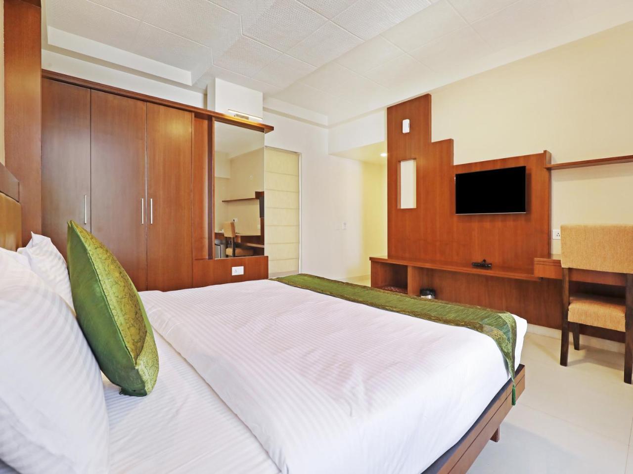 Treebo Akshaya Bull Temple Hotel บังกาลอร์ ภายนอก รูปภาพ
