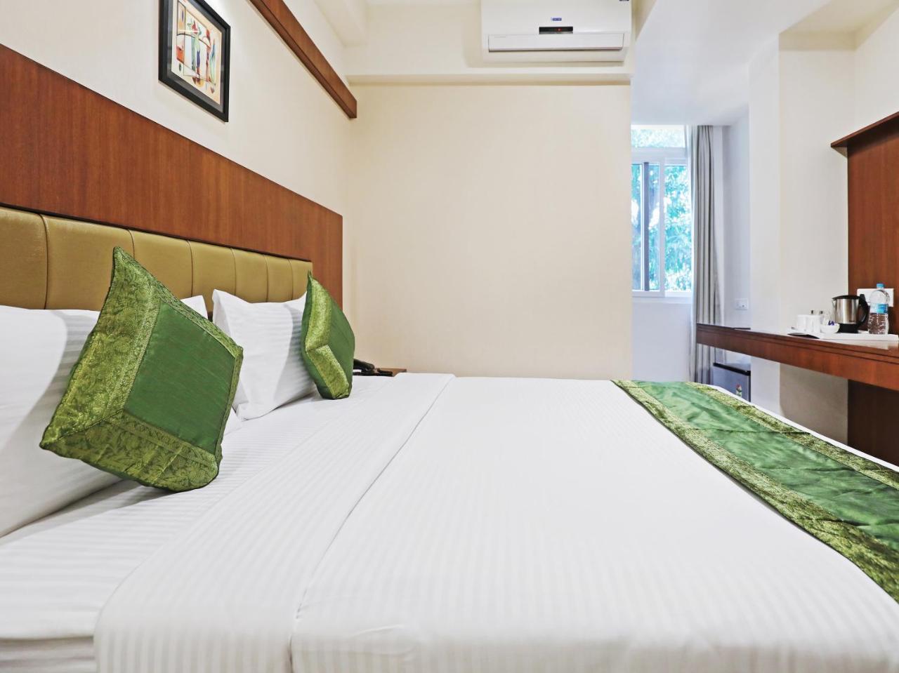 Treebo Akshaya Bull Temple Hotel บังกาลอร์ ภายนอก รูปภาพ